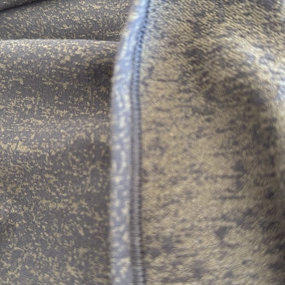 NWT Lulu Vinyasa Wrap - Picture 5 of 7